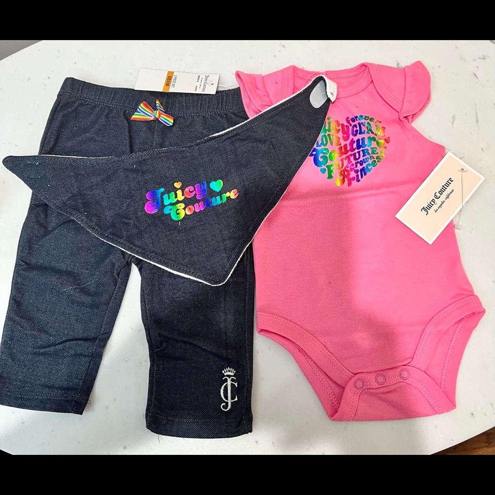 NWT Juicy Couture Baby Set